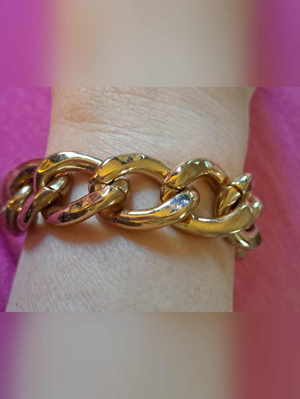 Elegant Fat Gold Tone Chain Bracelet